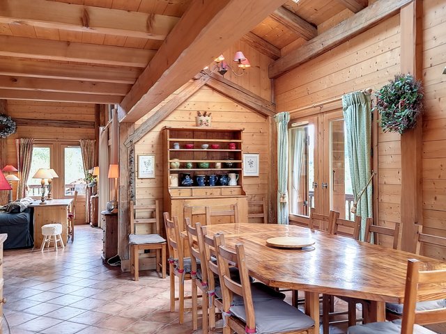 Chalet 9 pièces 14 personnes avec balcon - Combloux