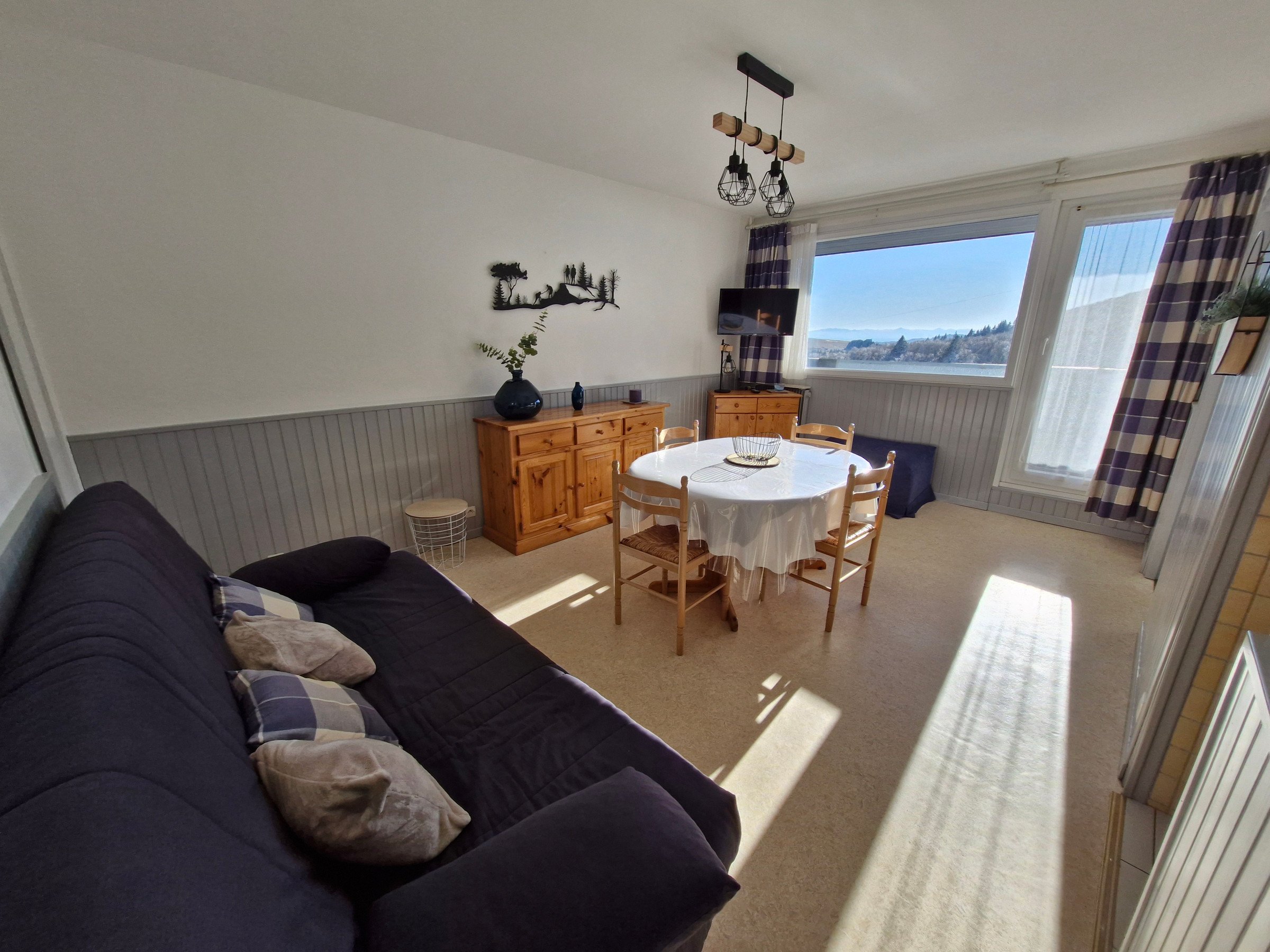 Appartement 2 pièces 4 personnes avec balcon - Appartement 2 pièces 4 personnes avec balcon - Super-Besse
