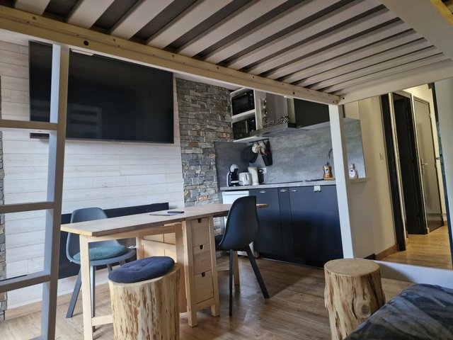 Studio 4 personnes avec terrasse - Les Carroz d'Araches