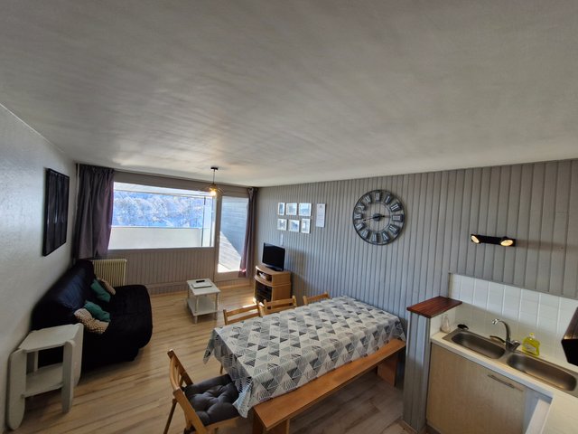 Appartement 3 pièces 7 personnes avec terrasse - Super-Besse