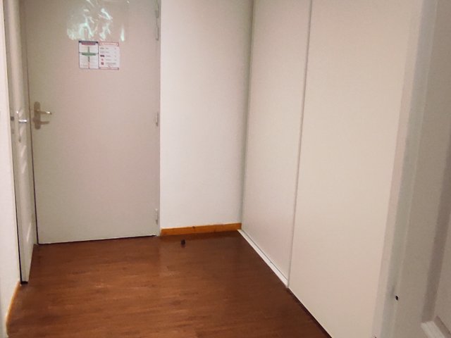 Appartement 2 pièces 4 personnes avec balcon - Super-Besse