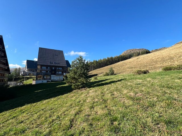 Appartement 2 pièces 4 personnes avec balcon - Super-Besse