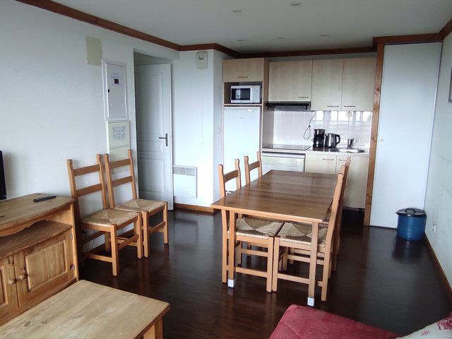 Appartement 3 pièces 6 personnes avec balcon - Super-Besse