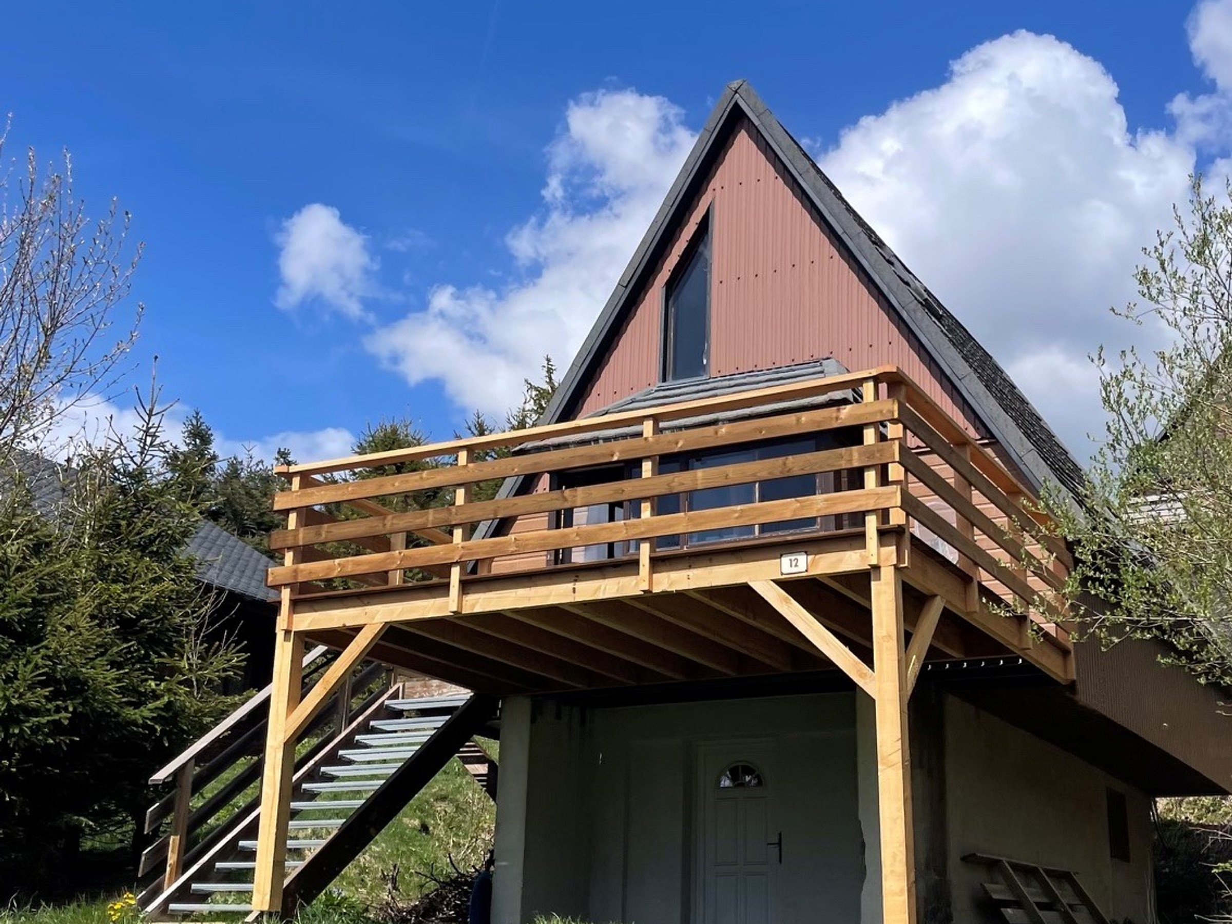 Chalet 3 pièces 8 personnes avec balcon - Chalet 3 pièces 8 personnes avec balcon - Super-Besse