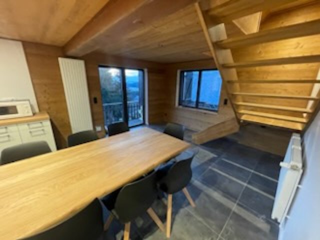 Chalet 7 pièces 12 personnes avec balcon - Super-Besse