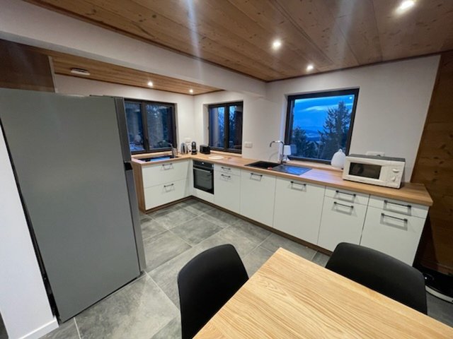 Chalet 7 pièces 12 personnes avec balcon - Super-Besse