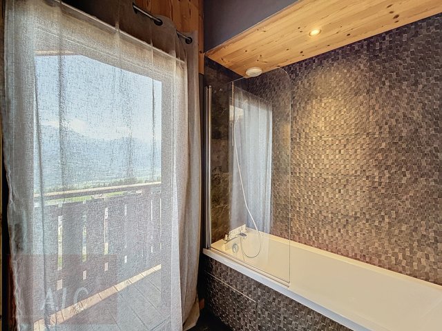 Chalet 6 pièces 6 personnes avec balcon - Combloux