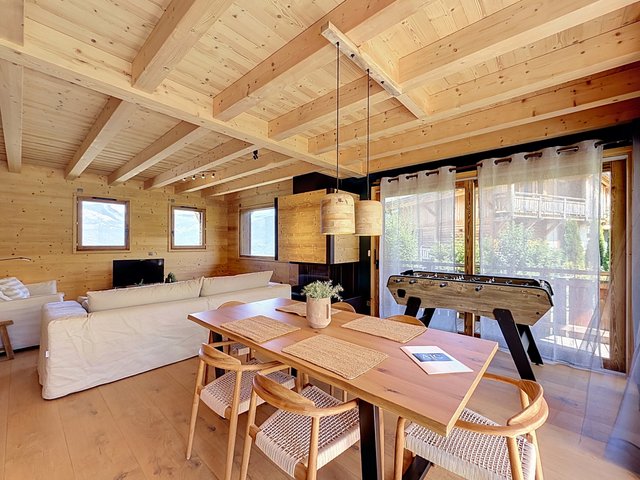 Chalet 6 pièces 6 personnes avec balcon - Combloux