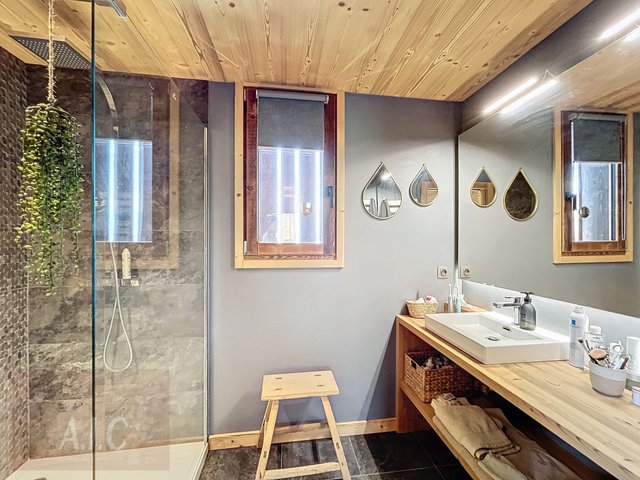 Chalet 6 pièces 6 personnes avec balcon - Combloux