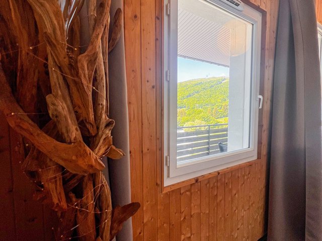 Appartement 3 pièces 8 personnes avec balcon - Super-Besse