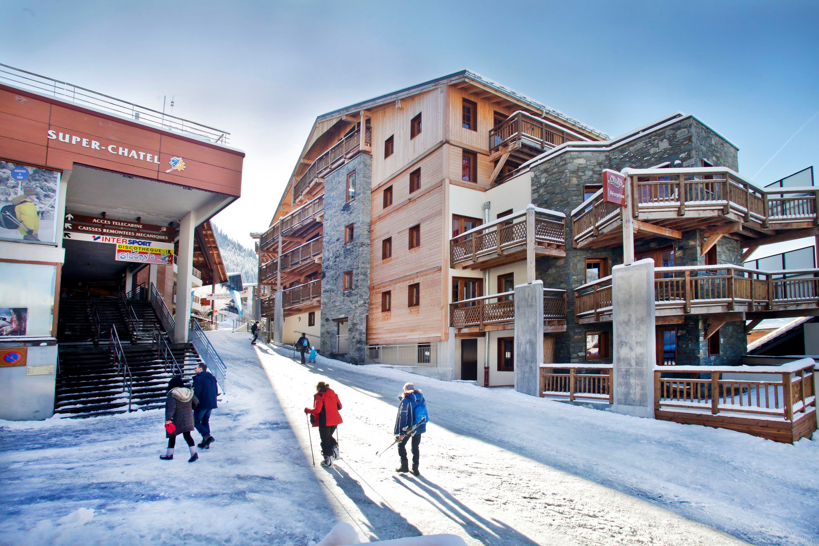 https://d1wek41qnoimq7.cloudfront.net/product/200323/W/O/travelski-home-premium-residence-les-fermes-de-chatel-4-407faf97.jpg