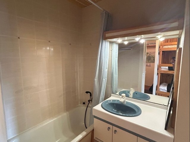 Studio 5 personnes avec balcon - Super-Besse