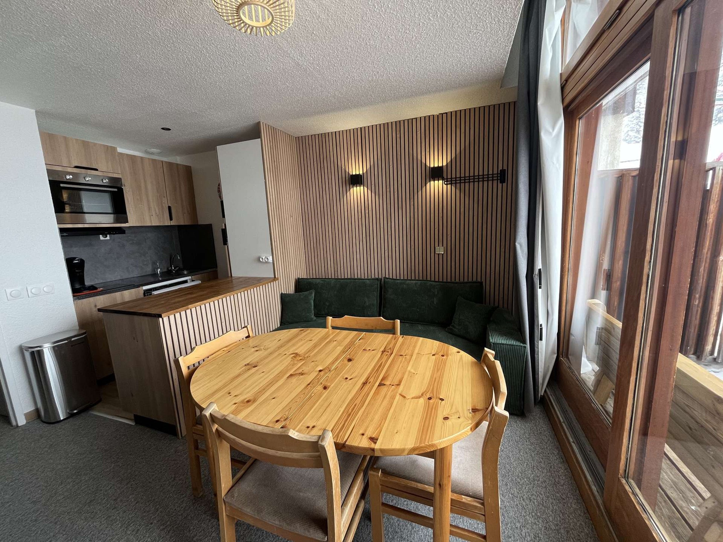 Studio 6 persons with balcony - Résidence 3000 - Plagne Bellecôte
