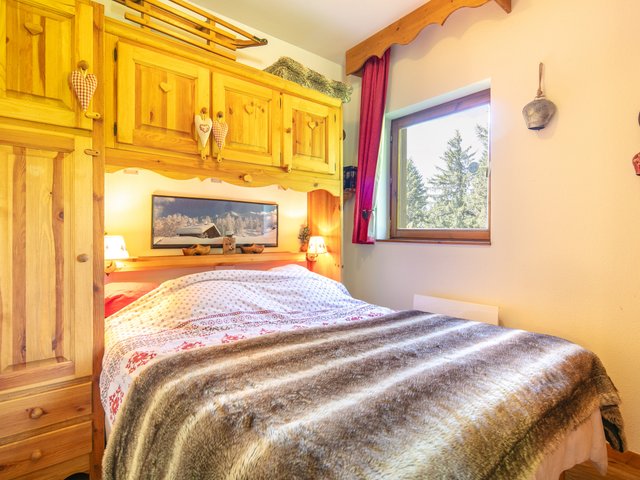 Studio V. DU BACHAT DROSERAS D03 - ST4C - Chamrousse