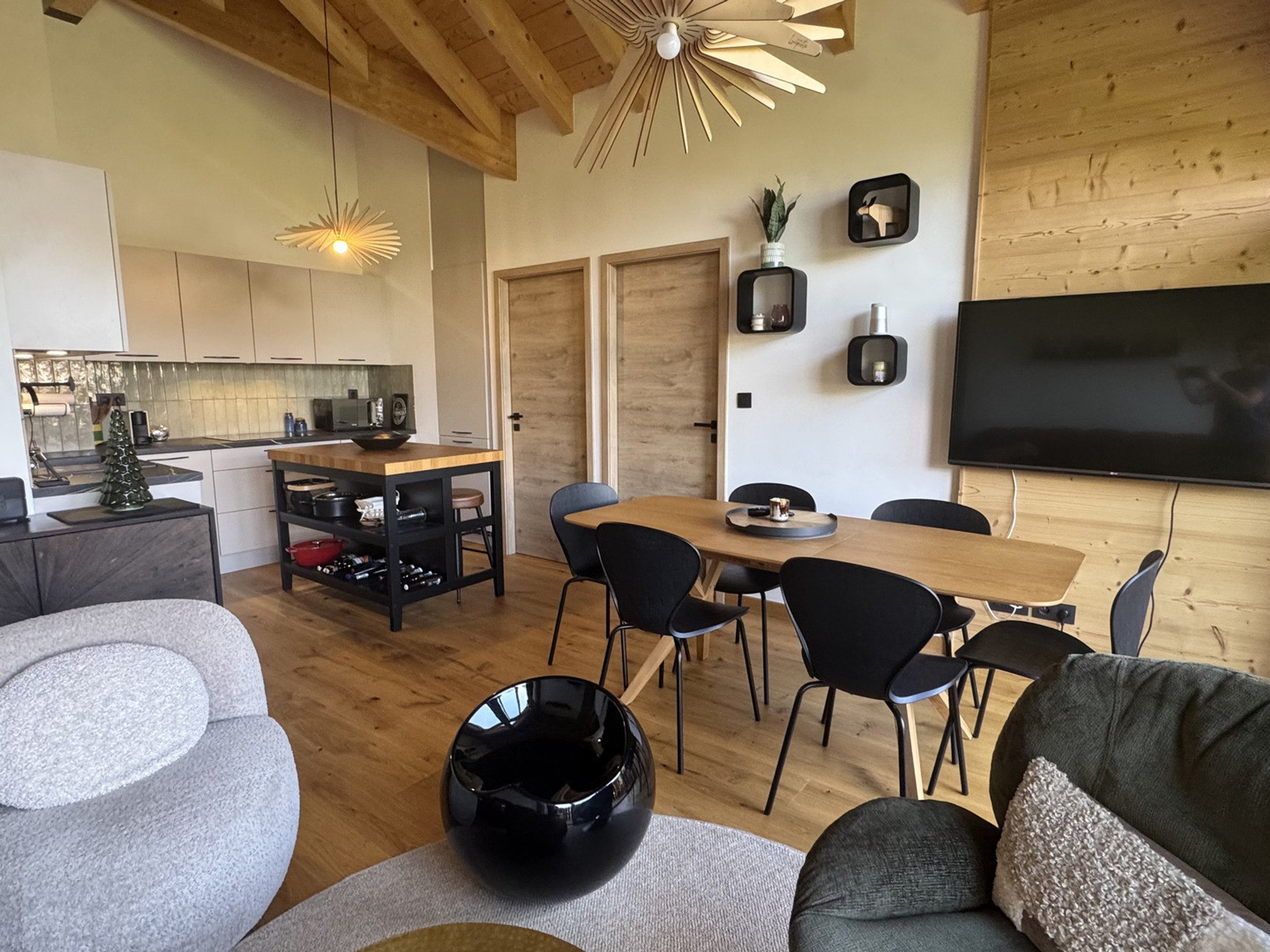 Appartement 4 kamers 6 personen met balkon - Appartement 4 pièces 6 personnes avec balcon - Les Carroz d'Araches
