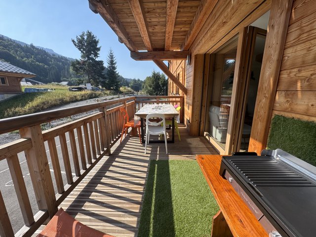 Appartement 5 pièces 8 personnes avec balcon - Les Carroz d'Araches