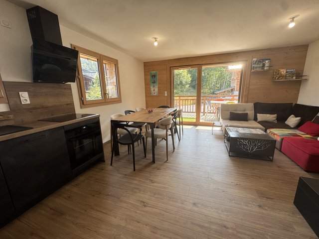 Appartement 5 pièces 8 personnes avec balcon - Les Carroz d'Araches
