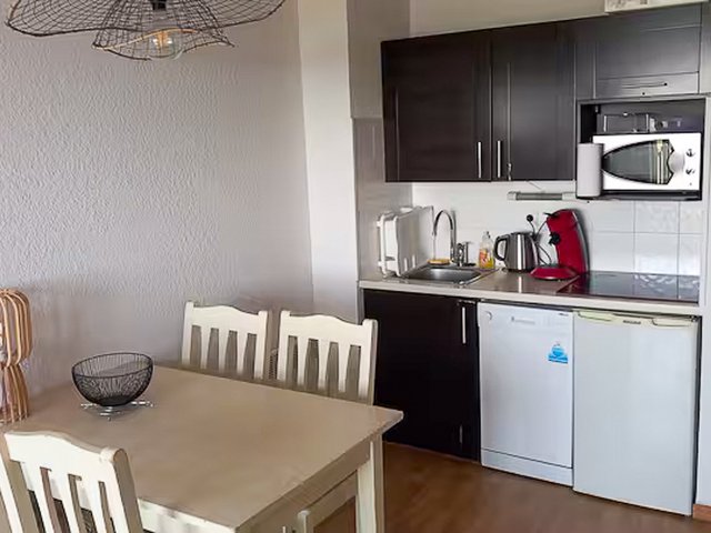 Appartement 2 pièces 4 personnes avec balcon - Super-Besse