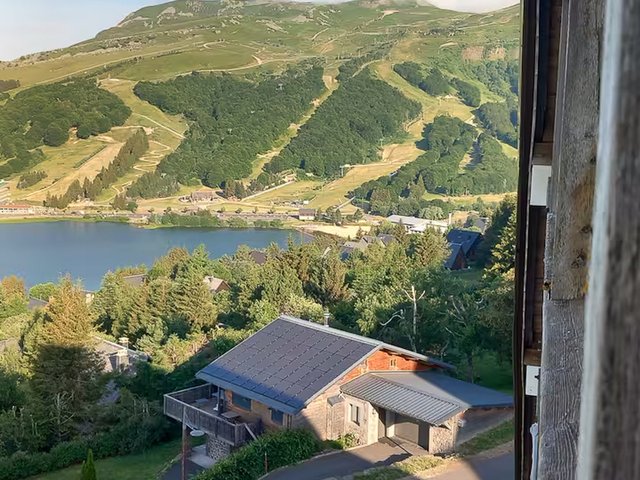 Appartement 2 pièces 4 personnes avec balcon - Super-Besse