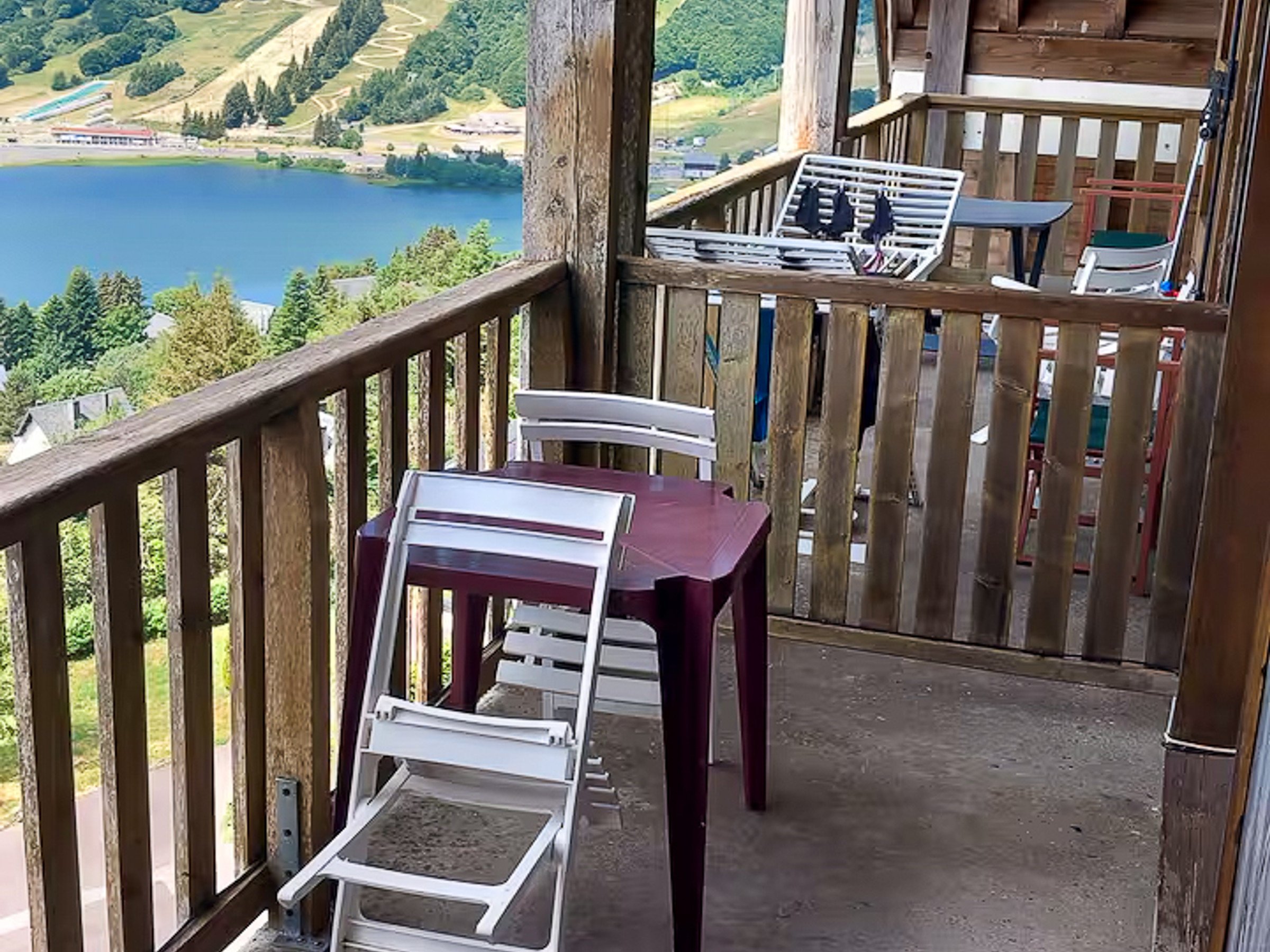 Appartement 2 pièces 4 personnes avec balcon - Appartement 2 pièces 4 personnes avec balcon - Super-Besse