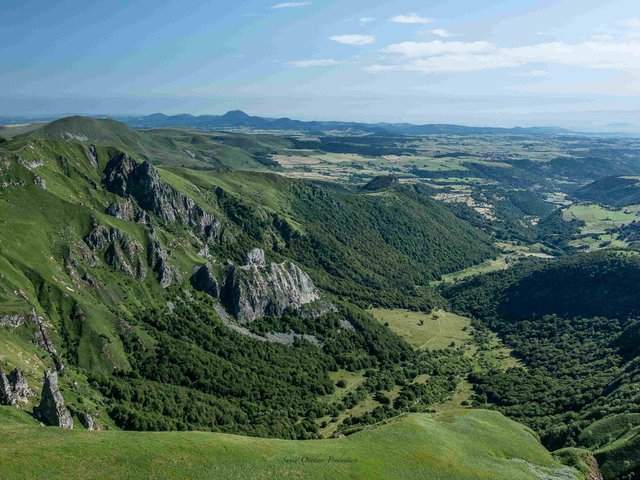 Studio 3 personnes avec balcon - Super-Besse
