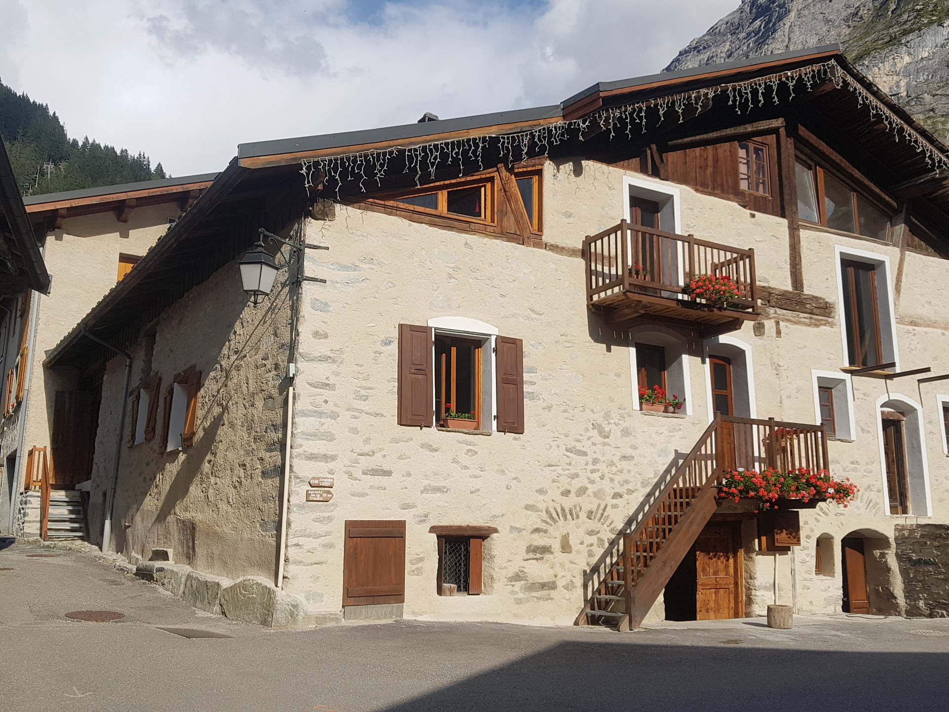 LE GRAND CHALET DU BARIOZ