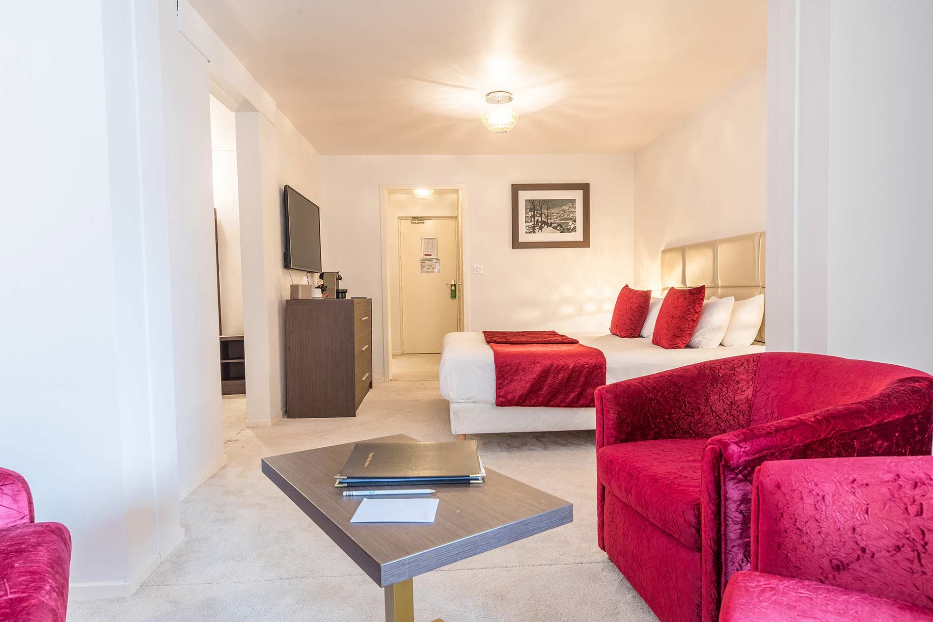 Prestige Quadruple Room: 4 adults with breakfast - Hôtel & Spa Le Mottaret 3* - Méribel Mottaret 1850