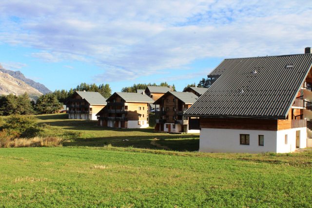 LA CRETE DU  BERGER CHALETS - La Joue du Loup