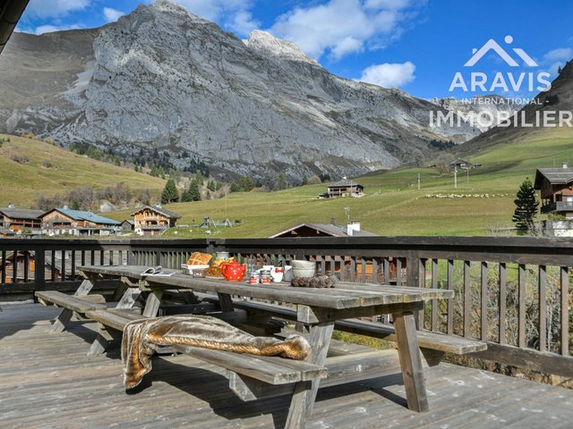 Chalet 8 pièces 16 personnes avec terrasse - Le Grand Bornand