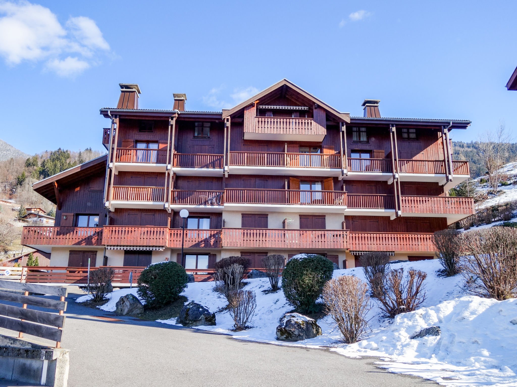 https://d1wek41qnoimq7.cloudfront.net/product/97421/W/O/appartement-la-pointe-des-aravis-3-2fef5fe2.jpg